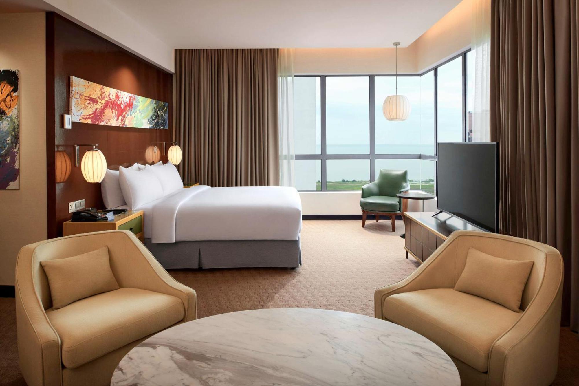 马六甲希尔顿逸林酒店 Malacca 外观 照片 A guest room at the hotel